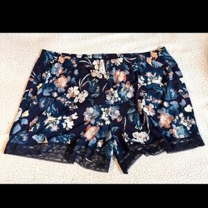 Soma Intimates Phantom Floral sleep shorts Women’s XL